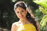 Mirchi Lanti Kurradu Stills